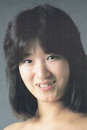 Mayumi Asakura backdrop