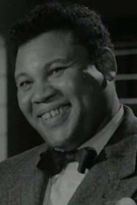 Mahmoud Farag backdrop