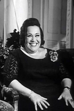 Fifi Saeed: Fifi Sajiid backdrop