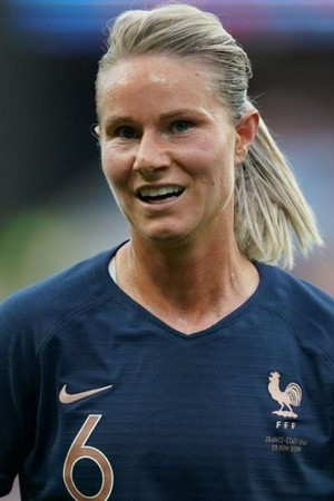 Amandine Henry backdrop