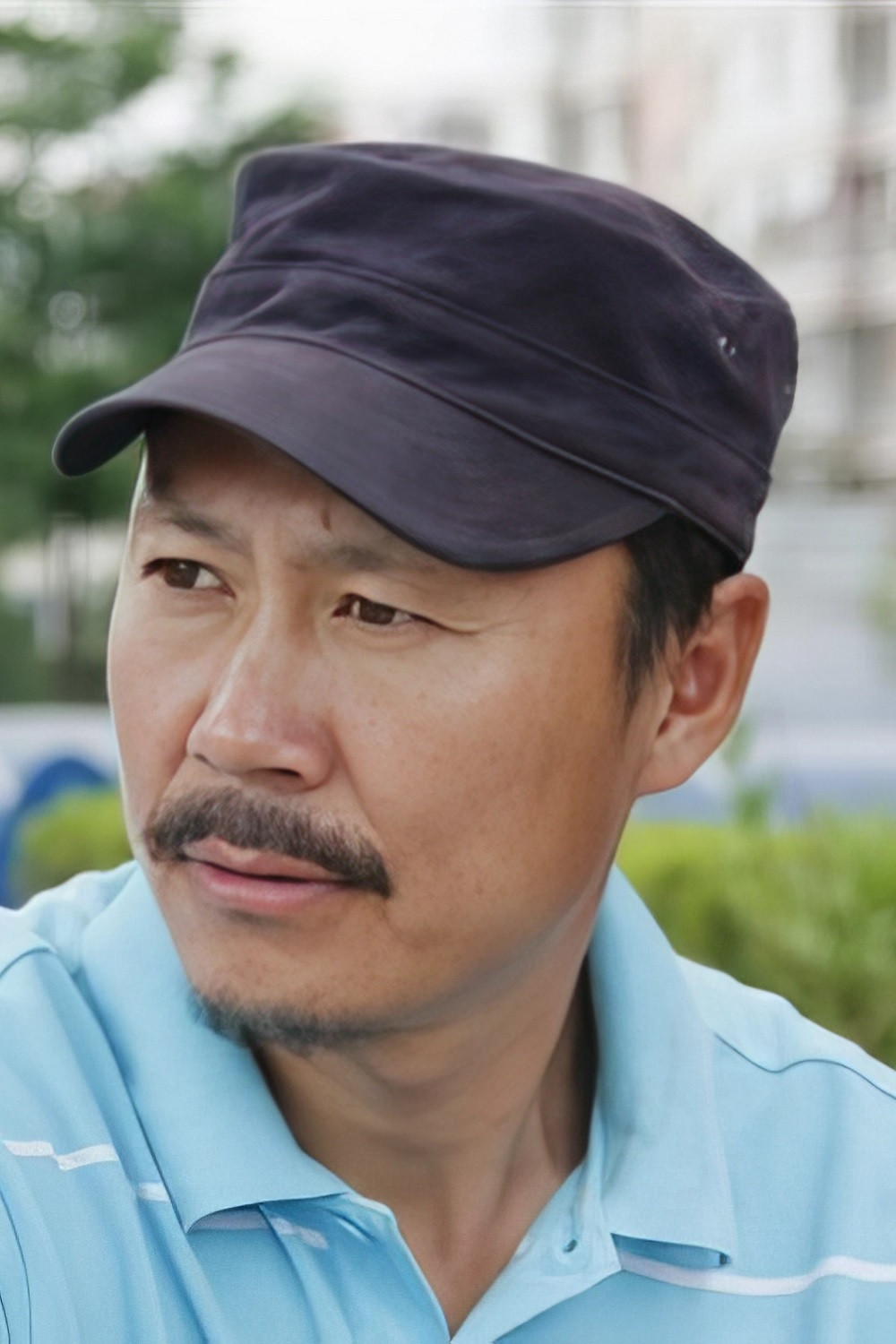 Bao Hailong backdrop