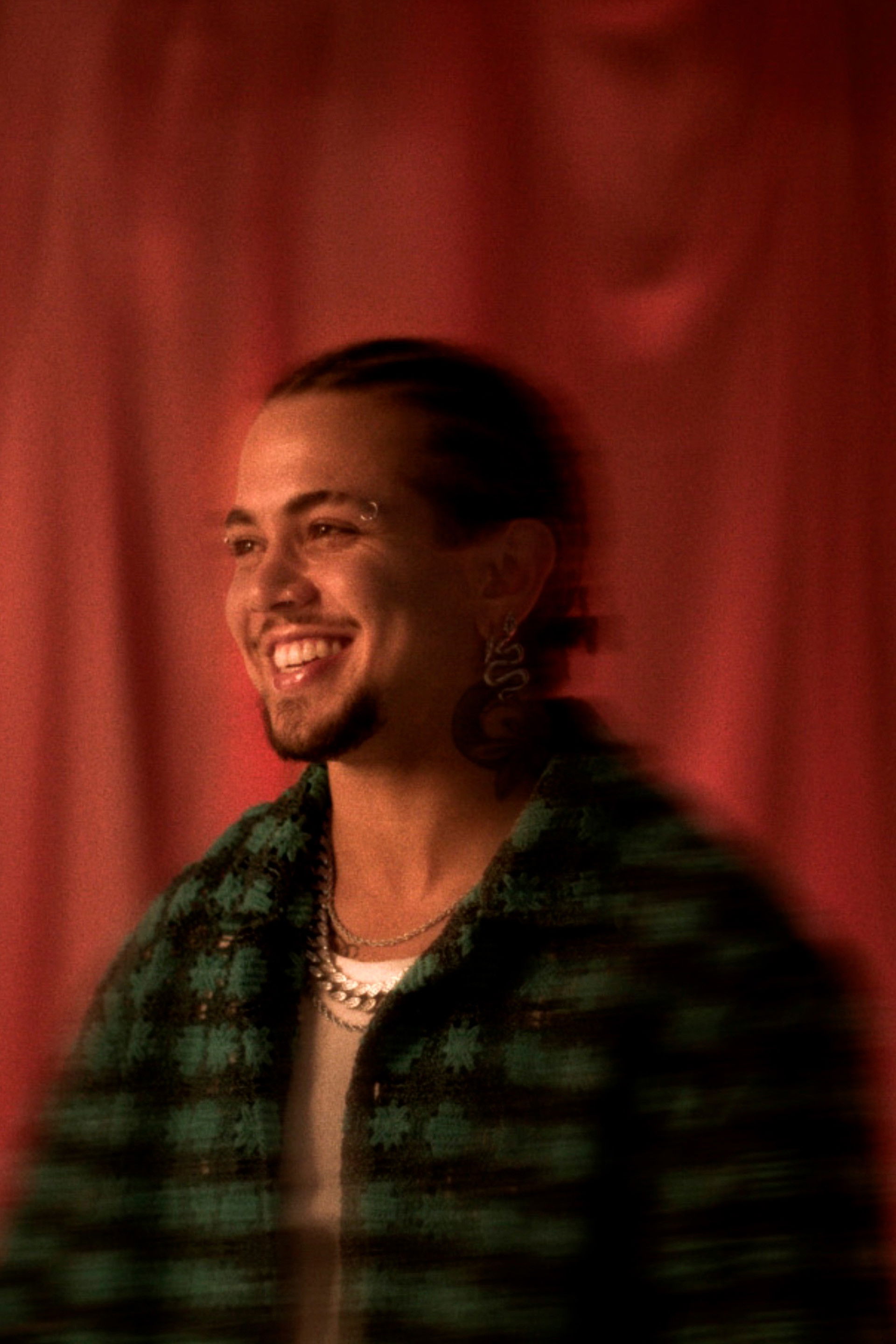 Rosa Caldeira backdrop