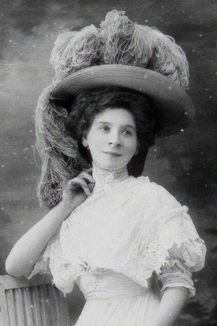 Suzanne Goldstein backdrop