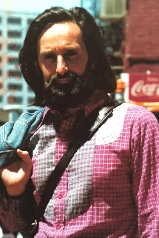 Howard Guttenplan backdrop