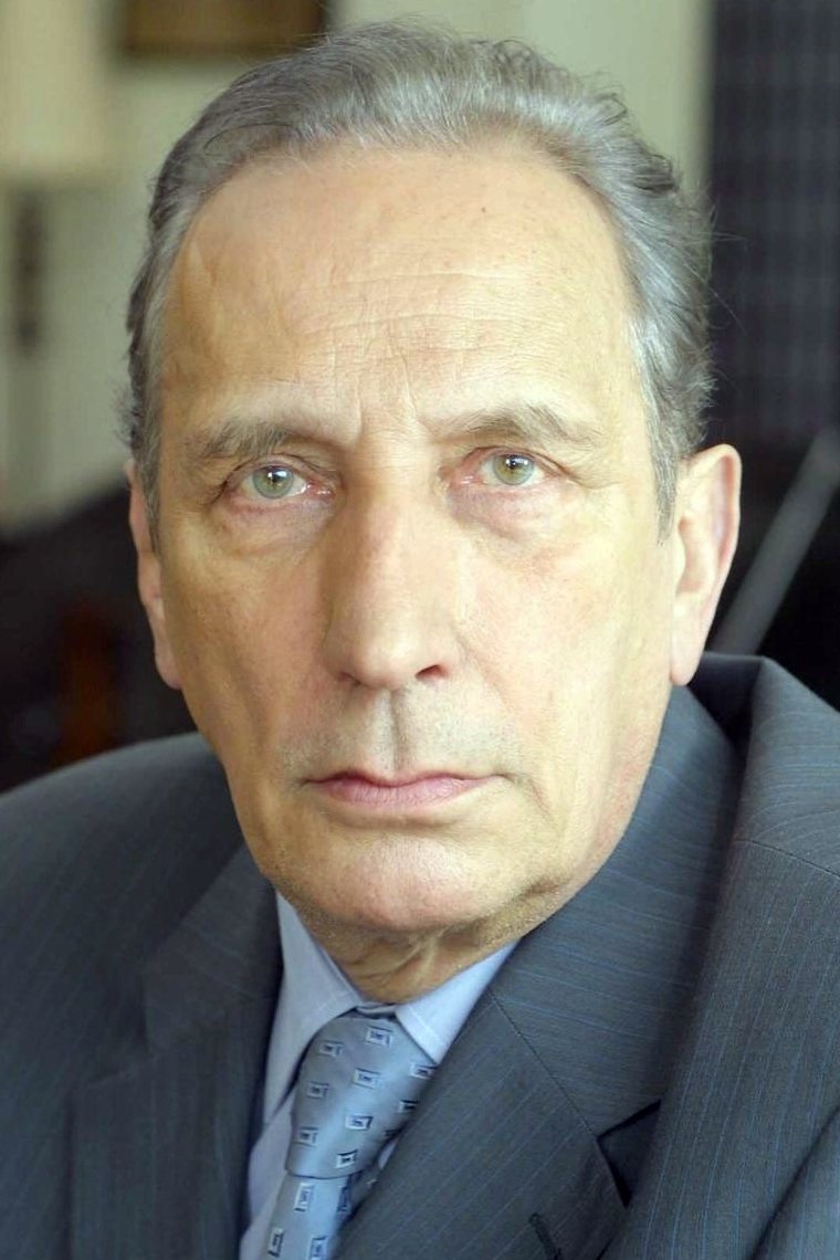 Pierre Debauche backdrop