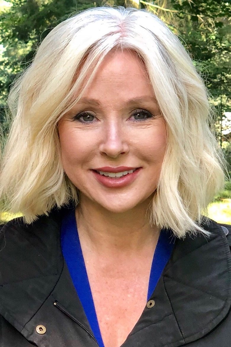 Molly Kendall backdrop