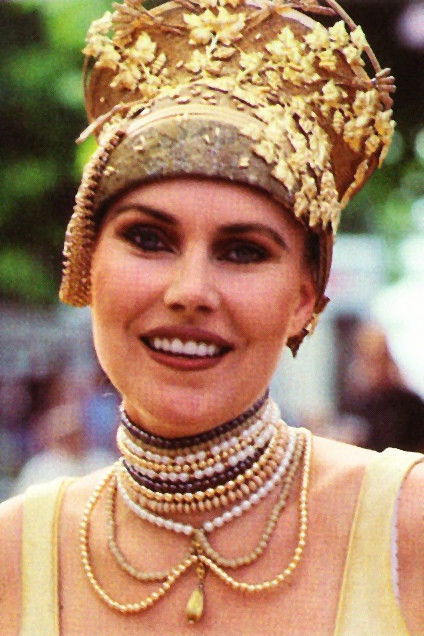 Guyveline Dufresne backdrop