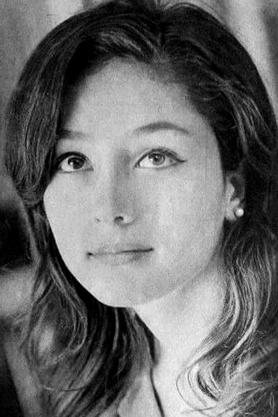 Sonia Viveros: Sonja Viveros backdrop