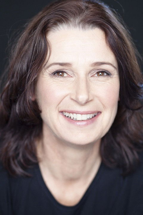 Madeleine Lynch backdrop