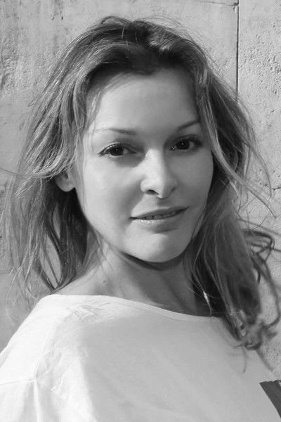 Elizabeth Patiño backdrop