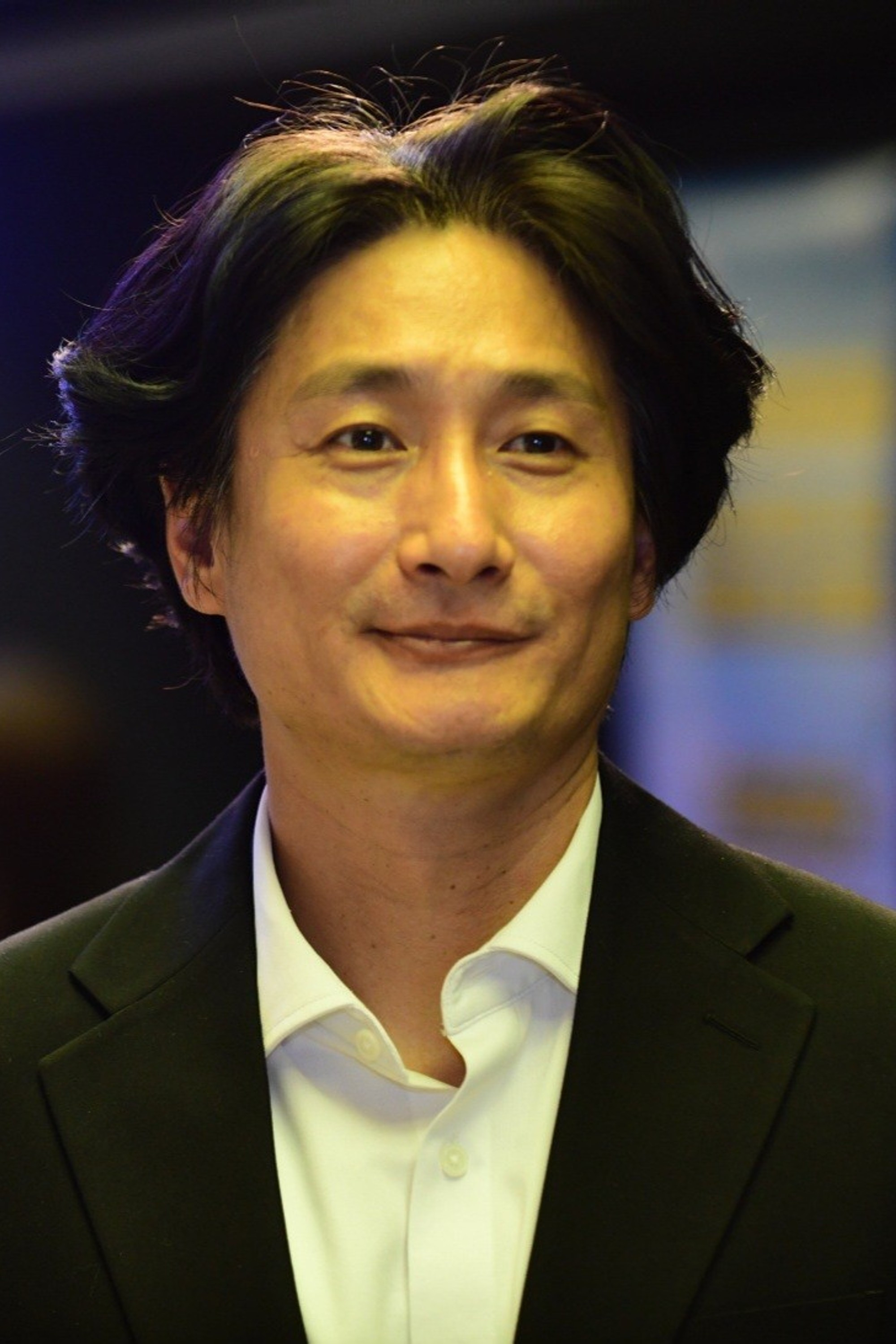 Lee Yong-nam backdrop