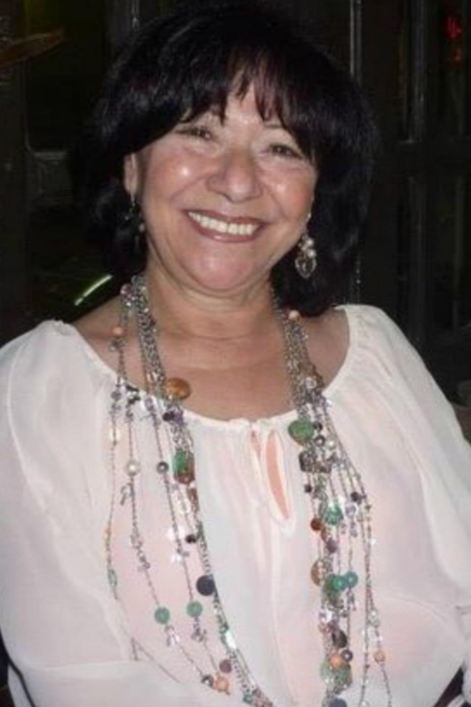 Magda Mounir backdrop