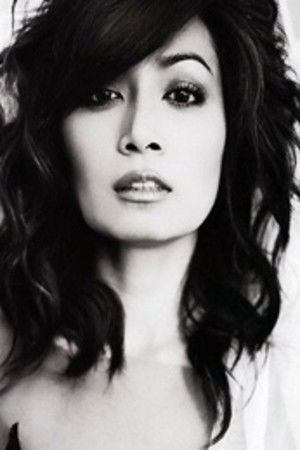 Lili Tatsani backdrop