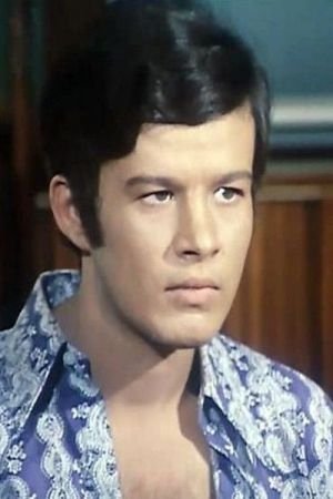 Mohamed Yahia backdrop