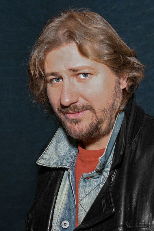 László Széles backdrop