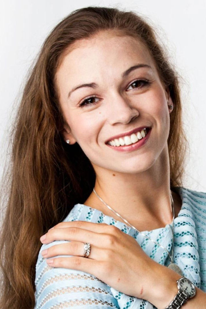 Abigail Prudames backdrop