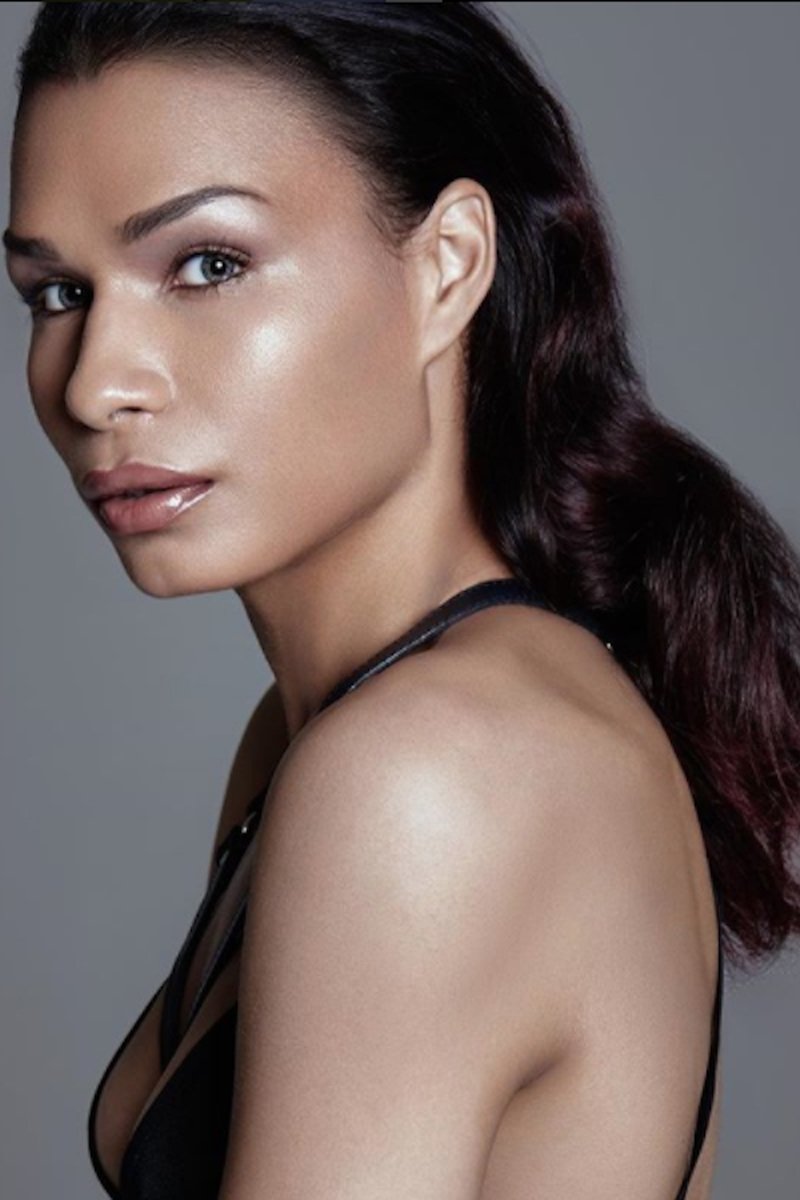 Leiomy Maldonado backdrop