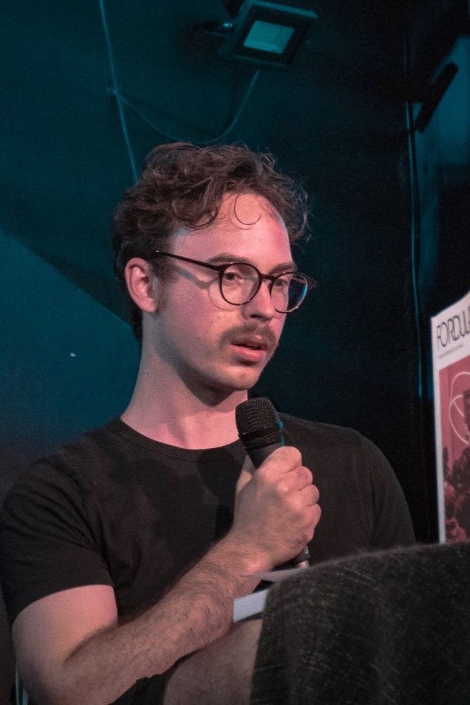 Máté Konkol backdrop