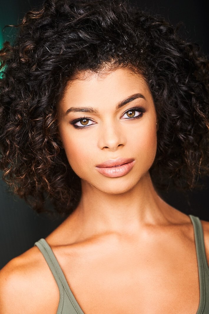 Gabrielle Lane backdrop