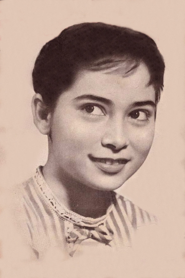 Chona Sandoval backdrop