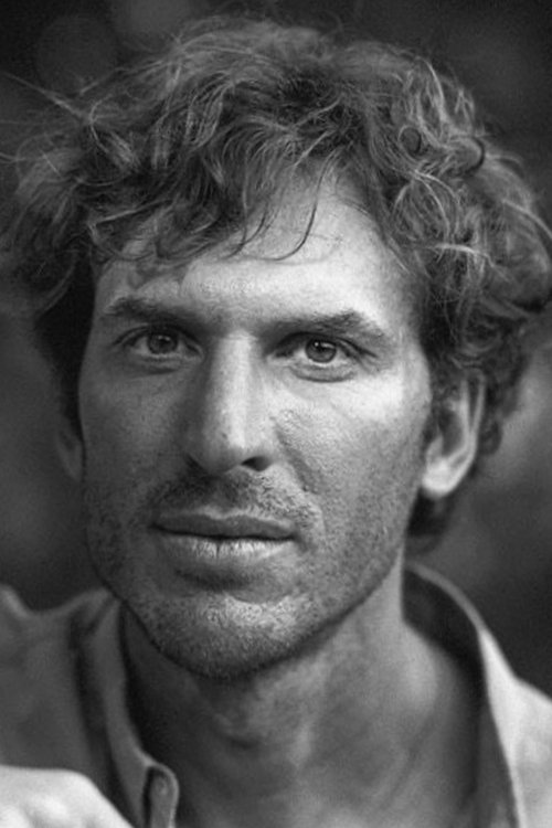 Joaquín Azulay backdrop