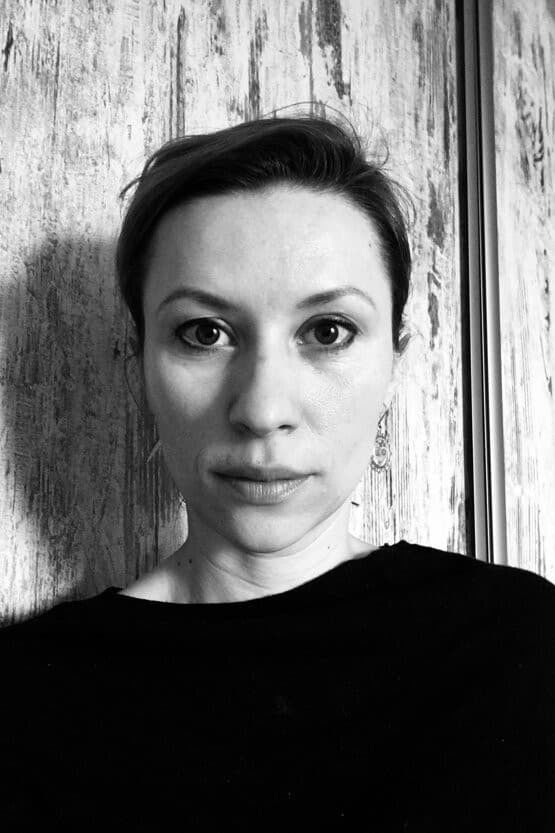 Jana Bučka Kovalčíková backdrop