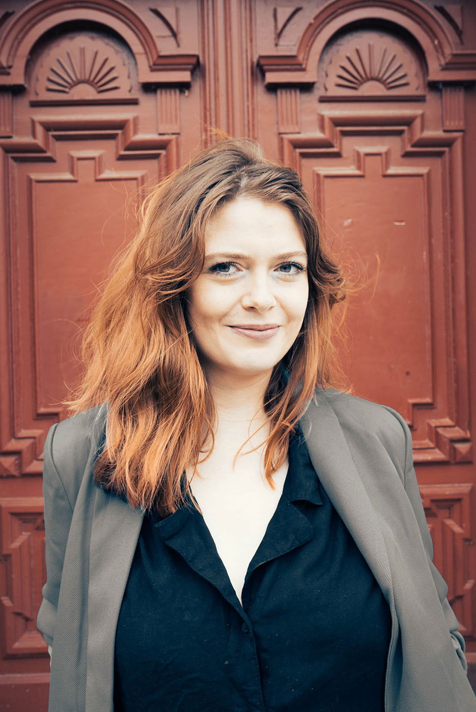 Maritza Grass backdrop