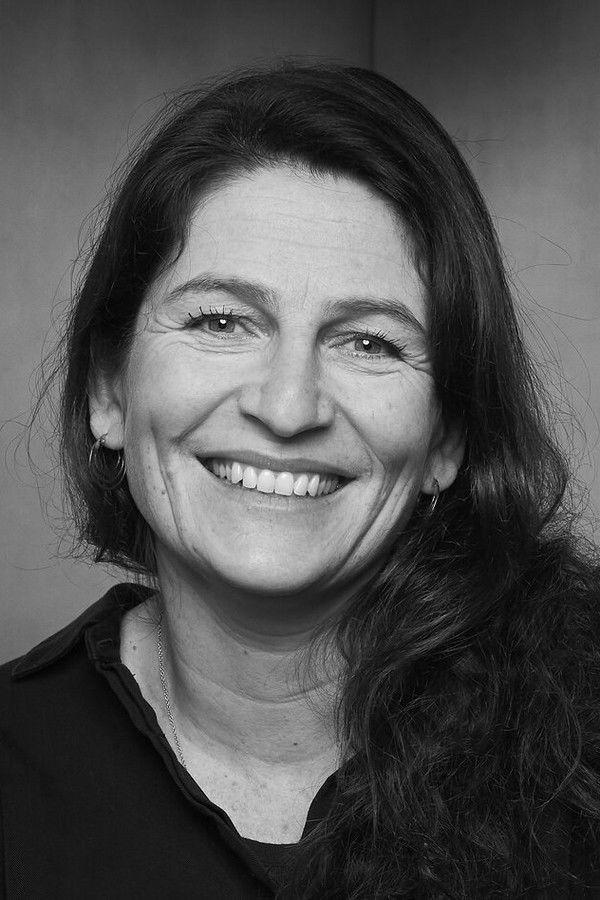 Marianne Hougen-Moraga backdrop