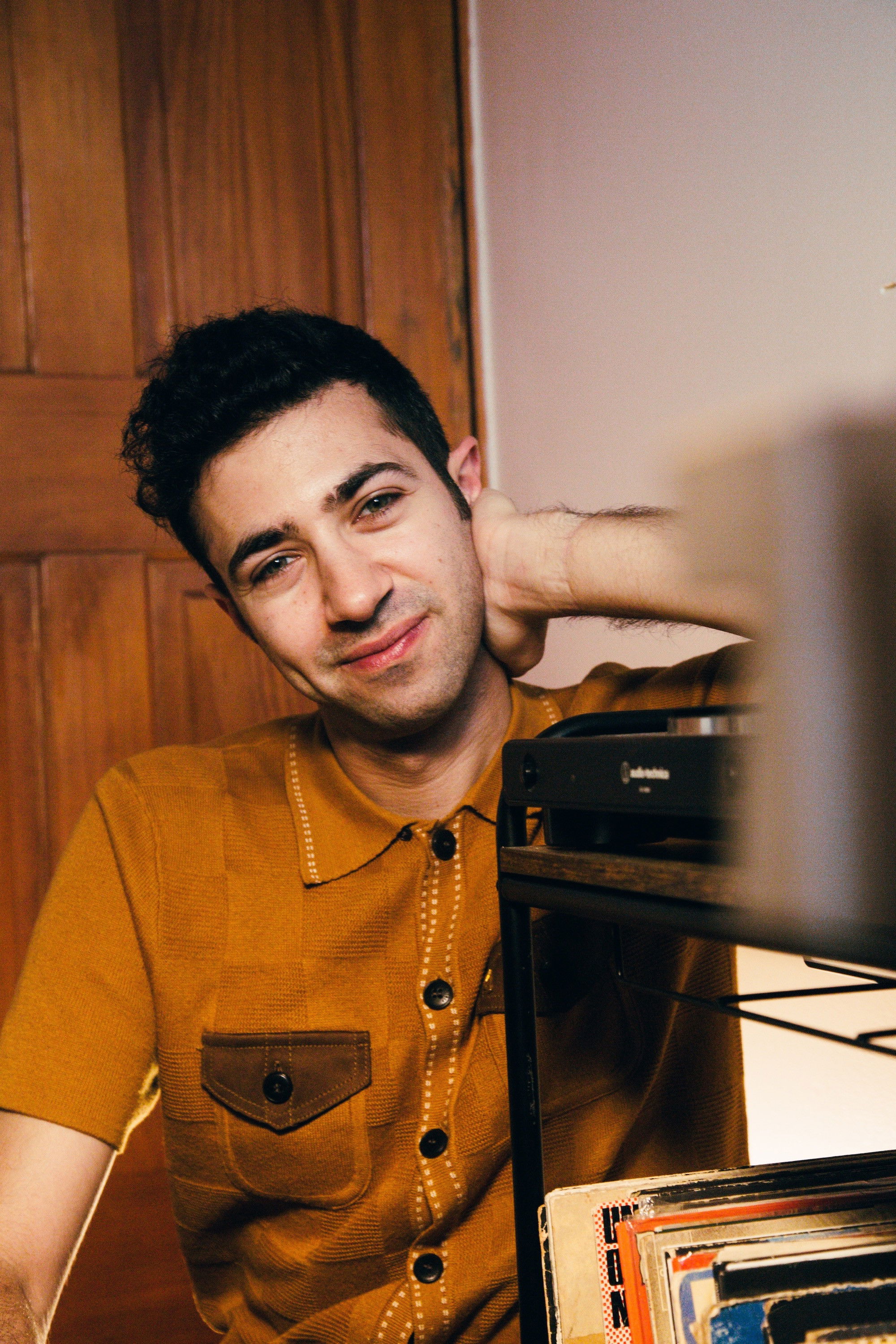 Daniel Lombroso backdrop