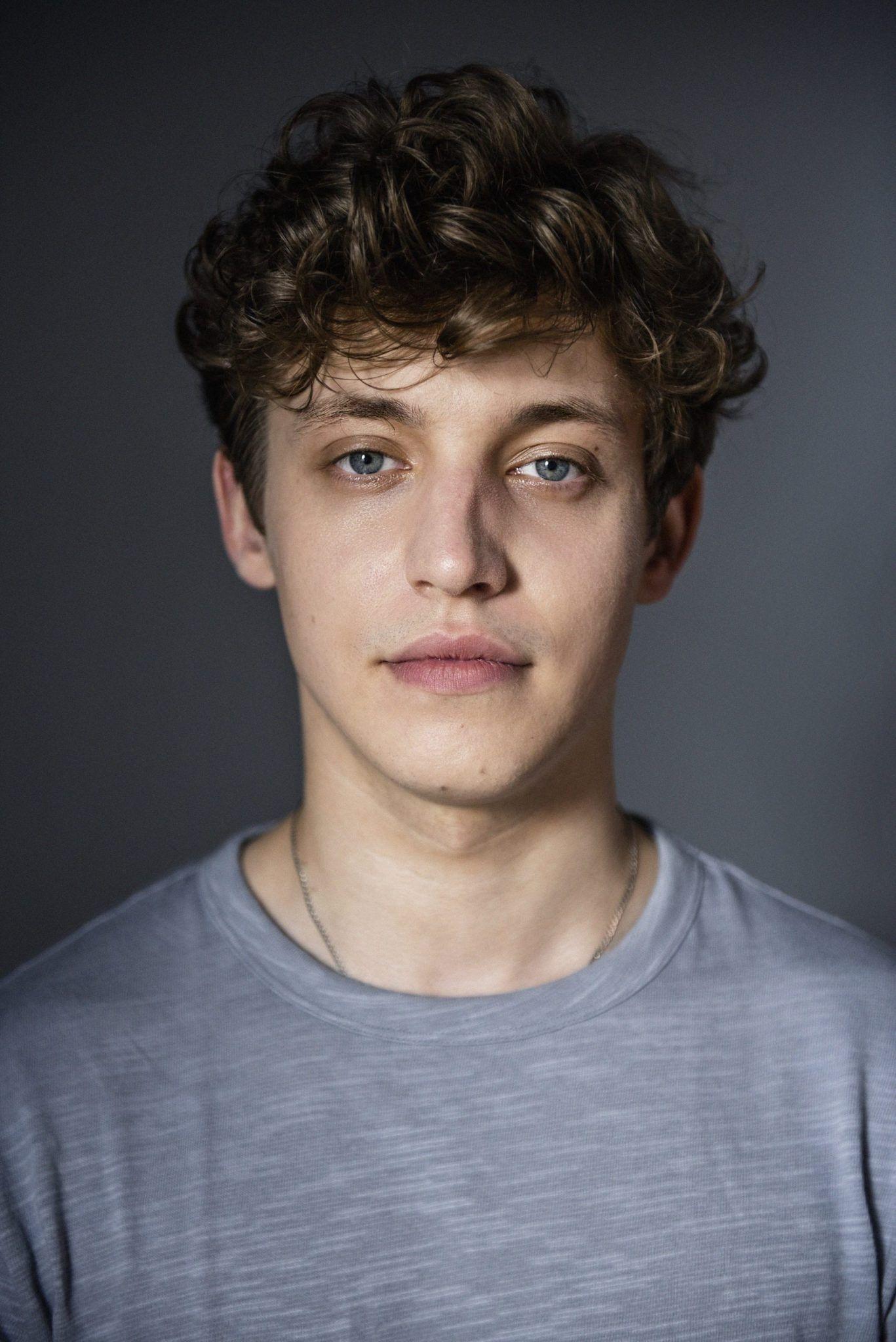 Sebastian Dela → Sebastjan Dela backdrop