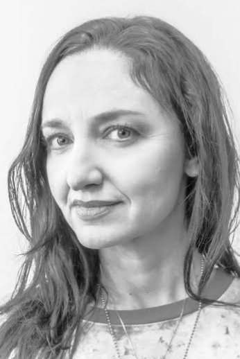 Mariana Giménez backdrop