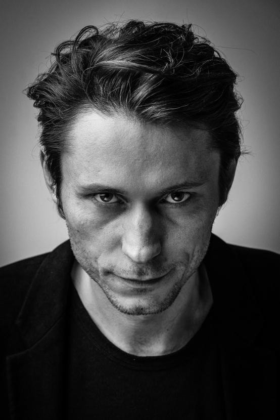 Piotr Adamski backdrop