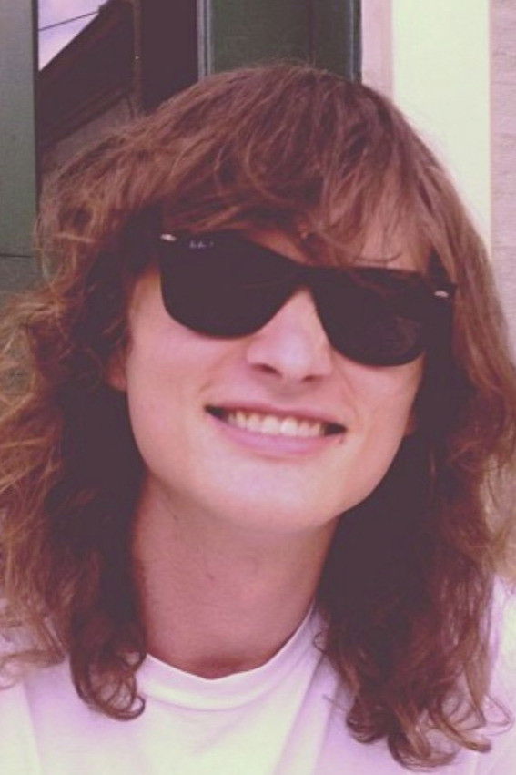 Stu Mackenzie backdrop