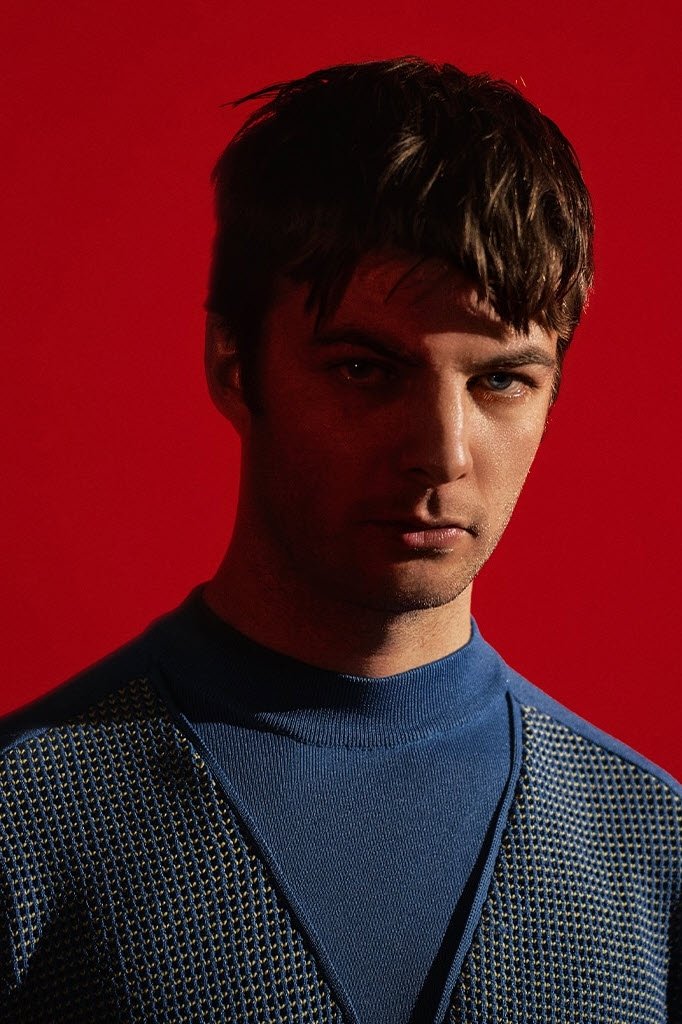 Grian Chatten backdrop