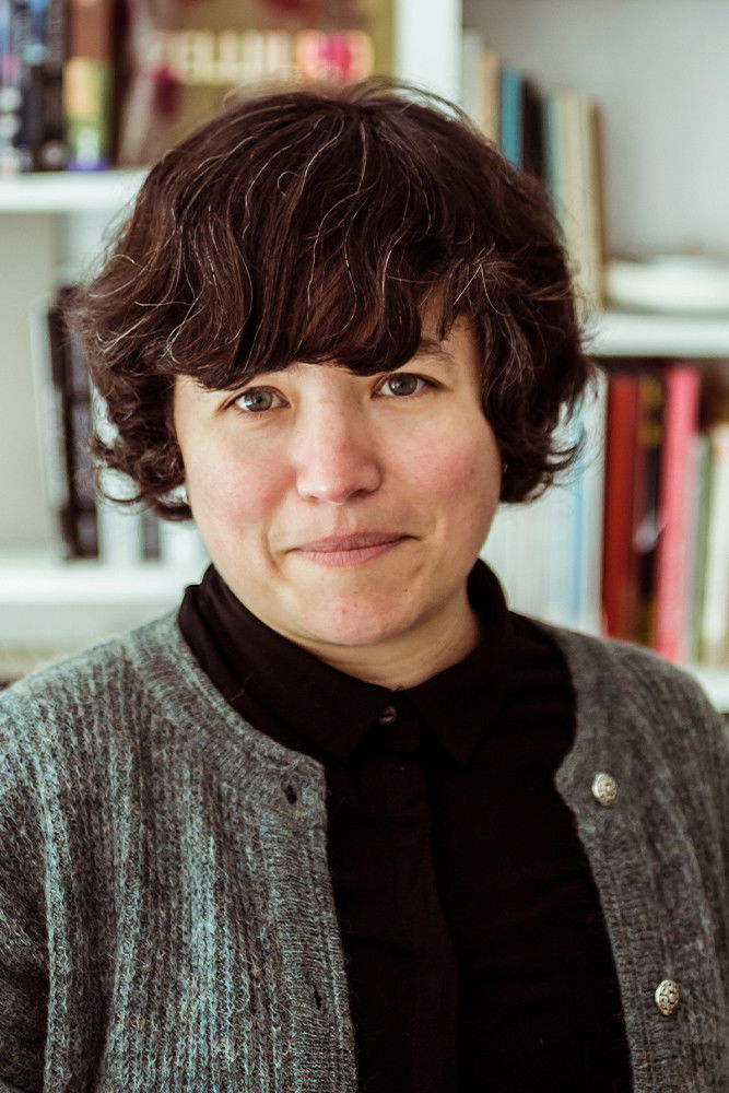 Elena Duque backdrop