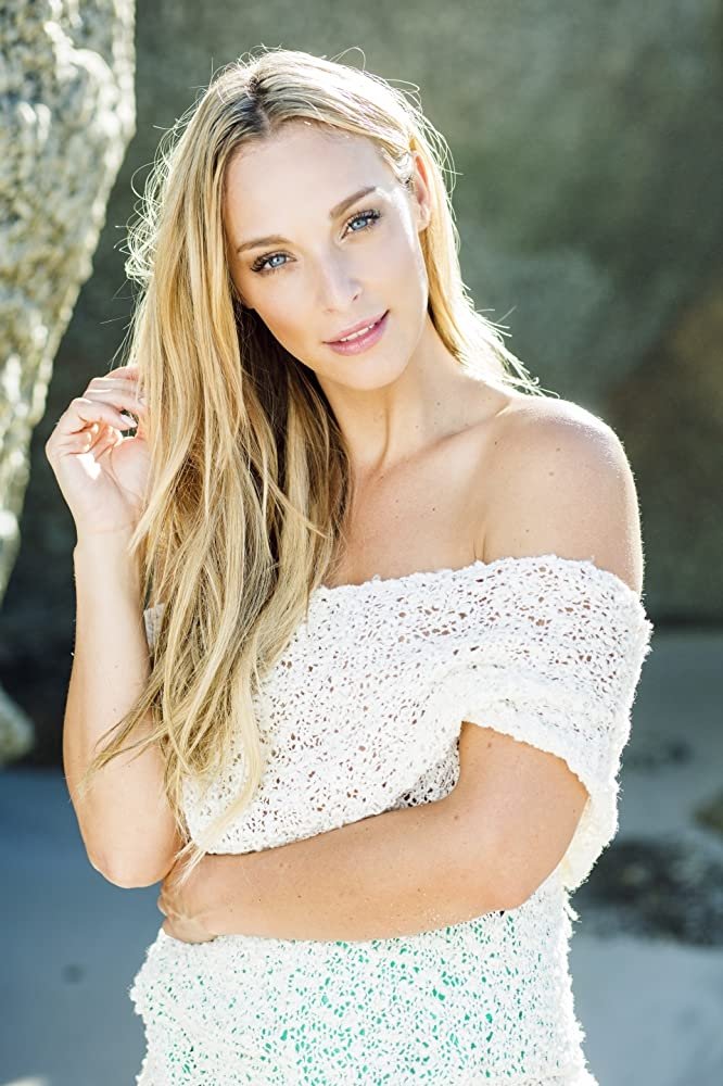 Jade Hubner backdrop