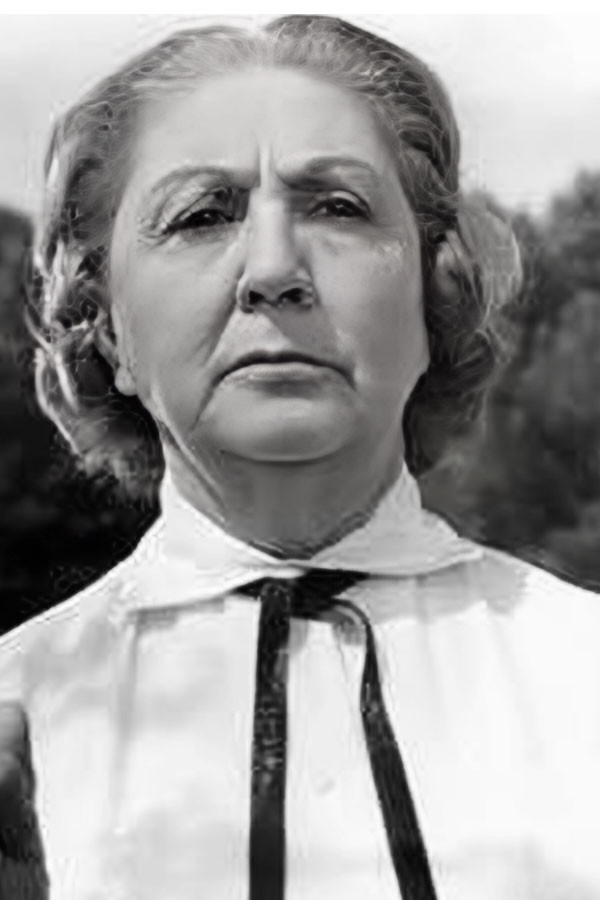 María Luisa Santés backdrop