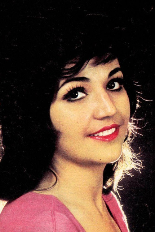 Haleh Nazari backdrop