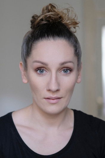 Andrea Gabrišová backdrop