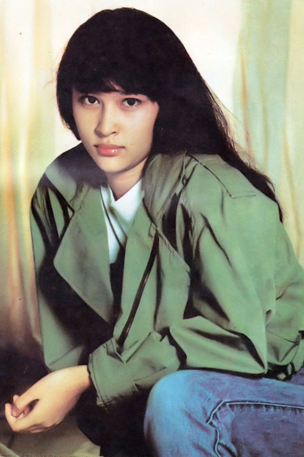 Vivi Samodro backdrop