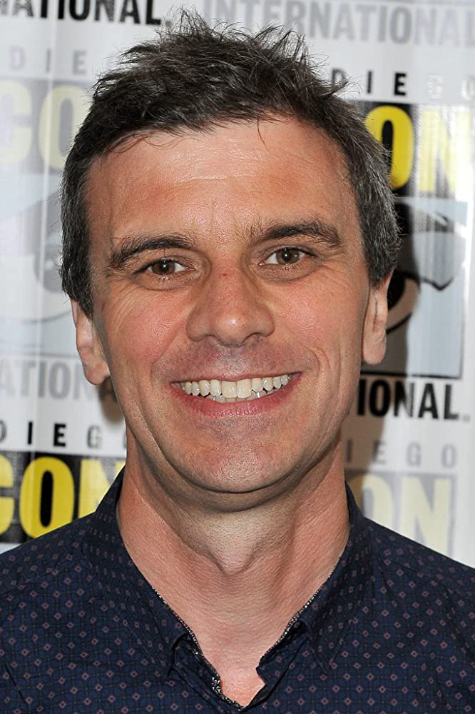 Giles Ridge backdrop