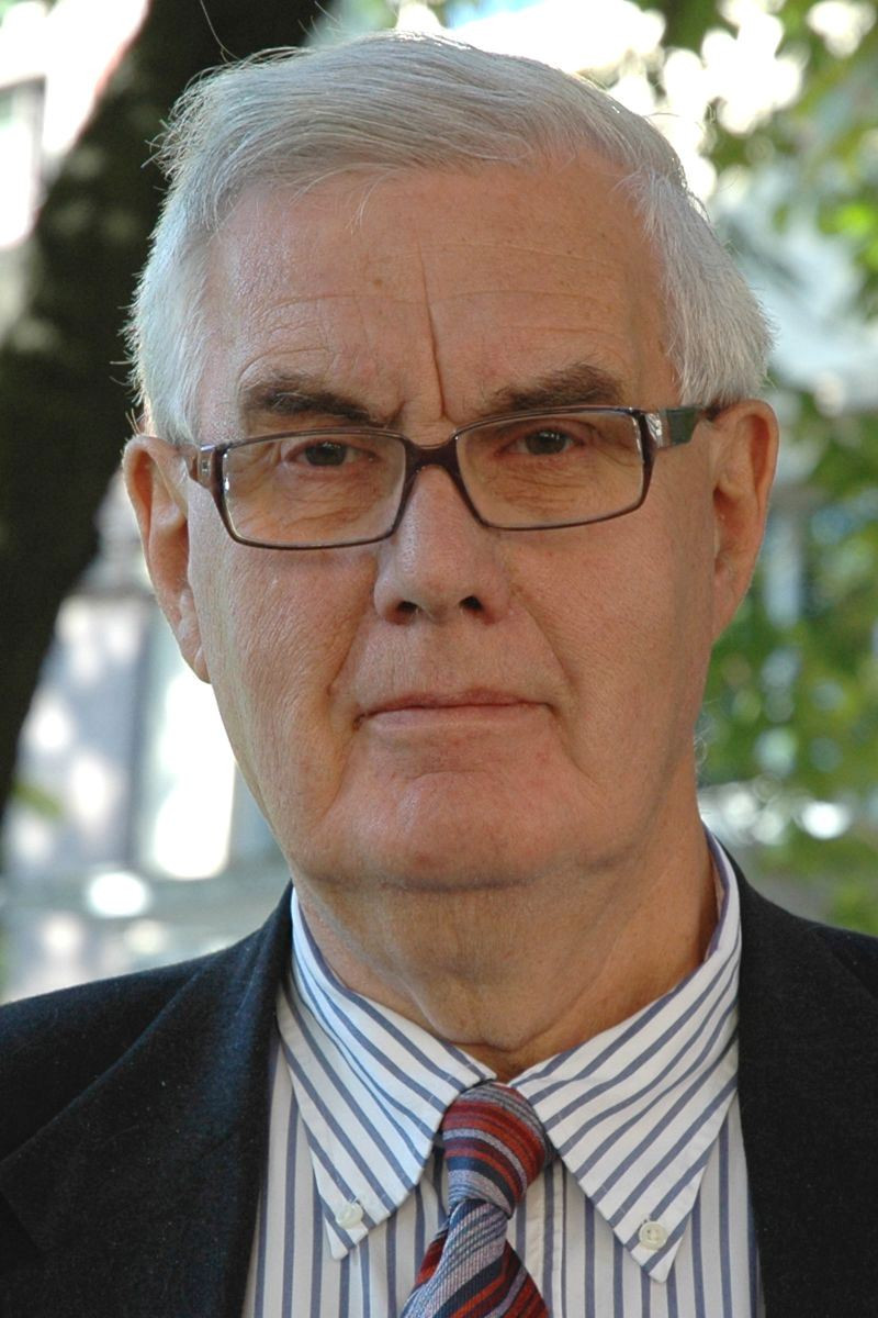 Georg Apenes backdrop