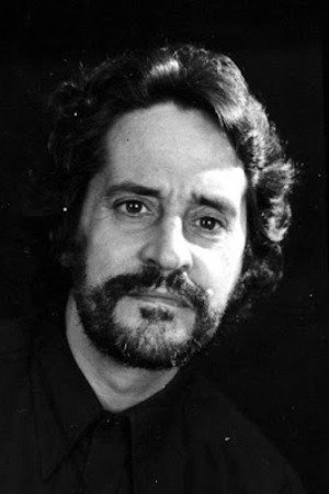 Luis De Lima backdrop