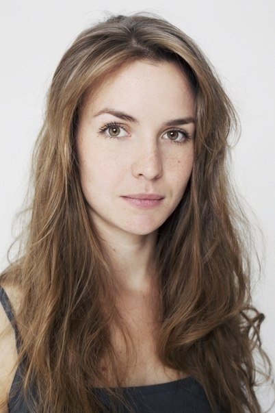 Apollinariya Muravyova backdrop