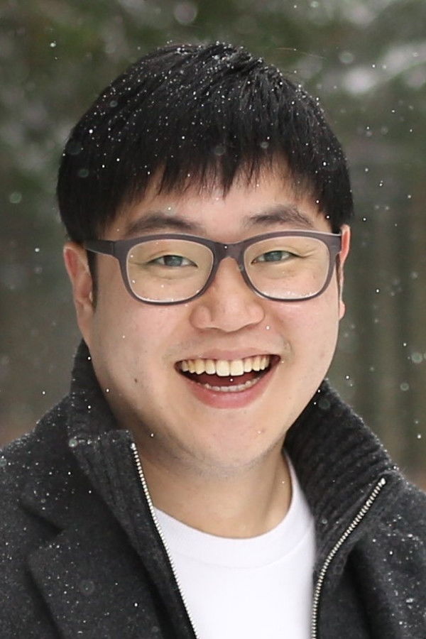 Joo Hyung-jin backdrop