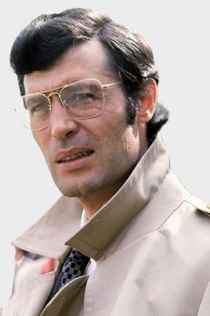 Ramiro Oliveros: Ramiro Oliveros backdrop