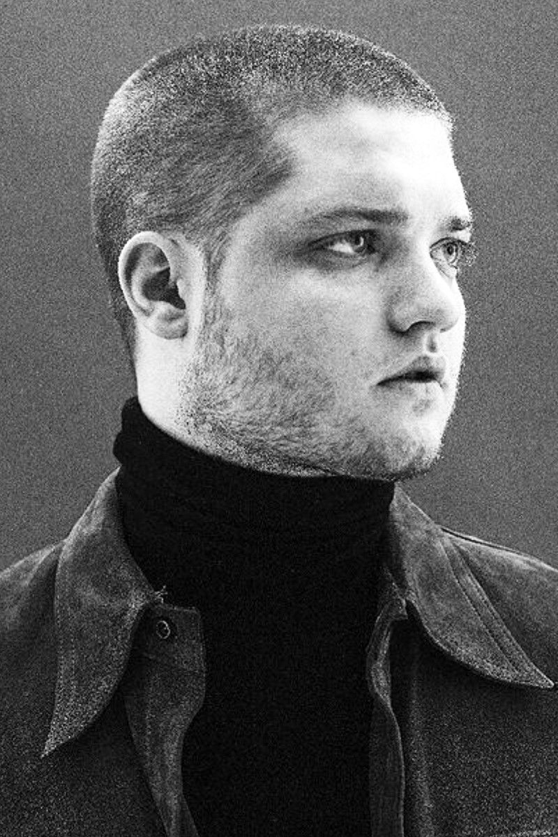 Tomás Kirzner backdrop