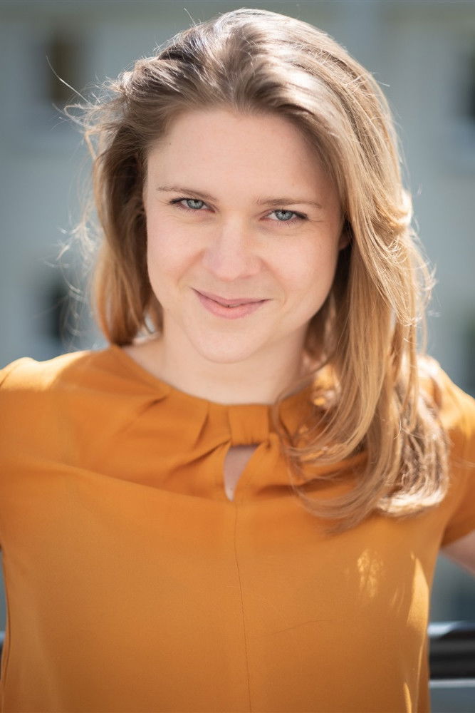 Sandra Piquemal backdrop