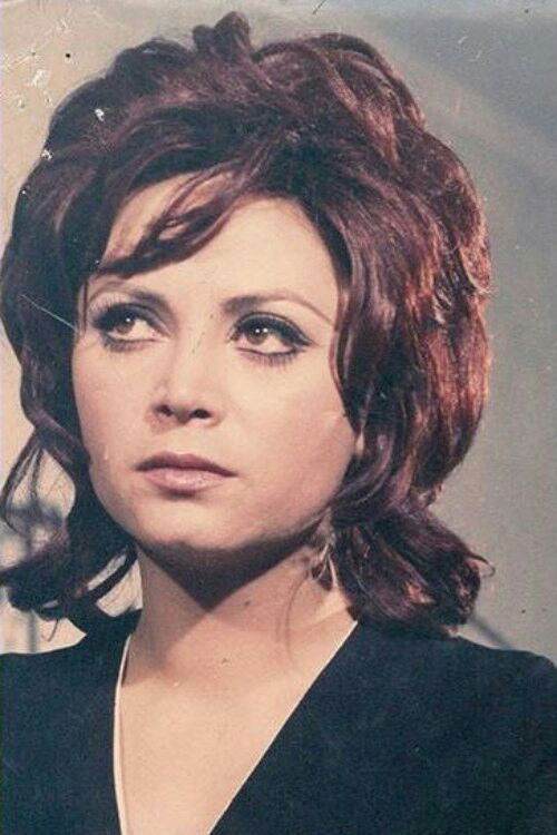 Mersedeh Kamyab backdrop