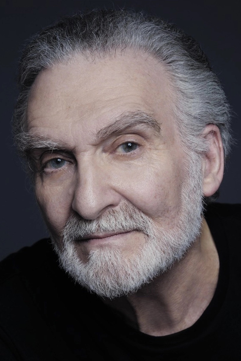 Joel Branco backdrop